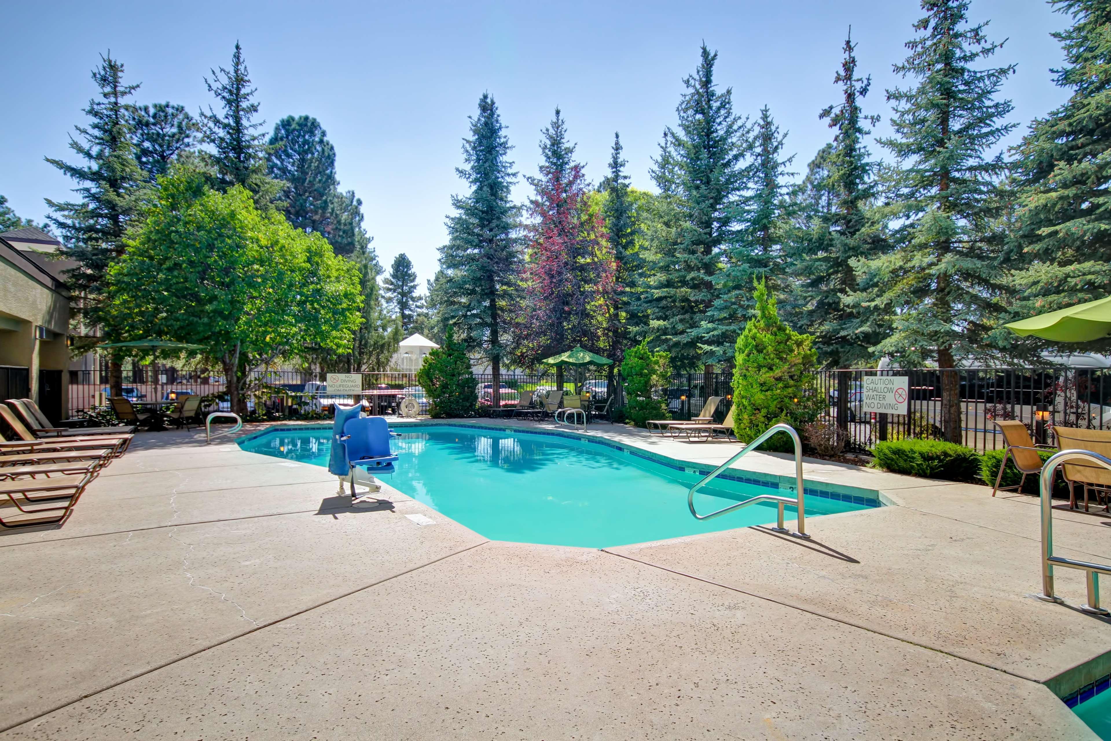 Doubletree By Hilton Hotel Flagstaff Exterior foto